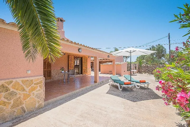 Friendly Family Home Es Trenc location